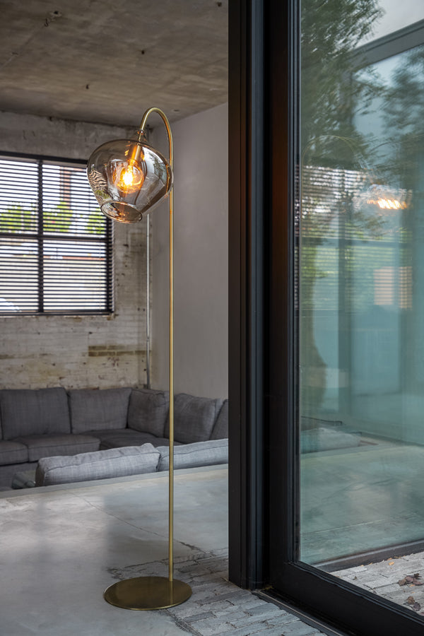 Elegante Vloerlamp RAKEL in Antiek Brons-Gerookt Glas - Luxe en Functionele Toevoeging aan elk Interieur met Verstelbare Kap.