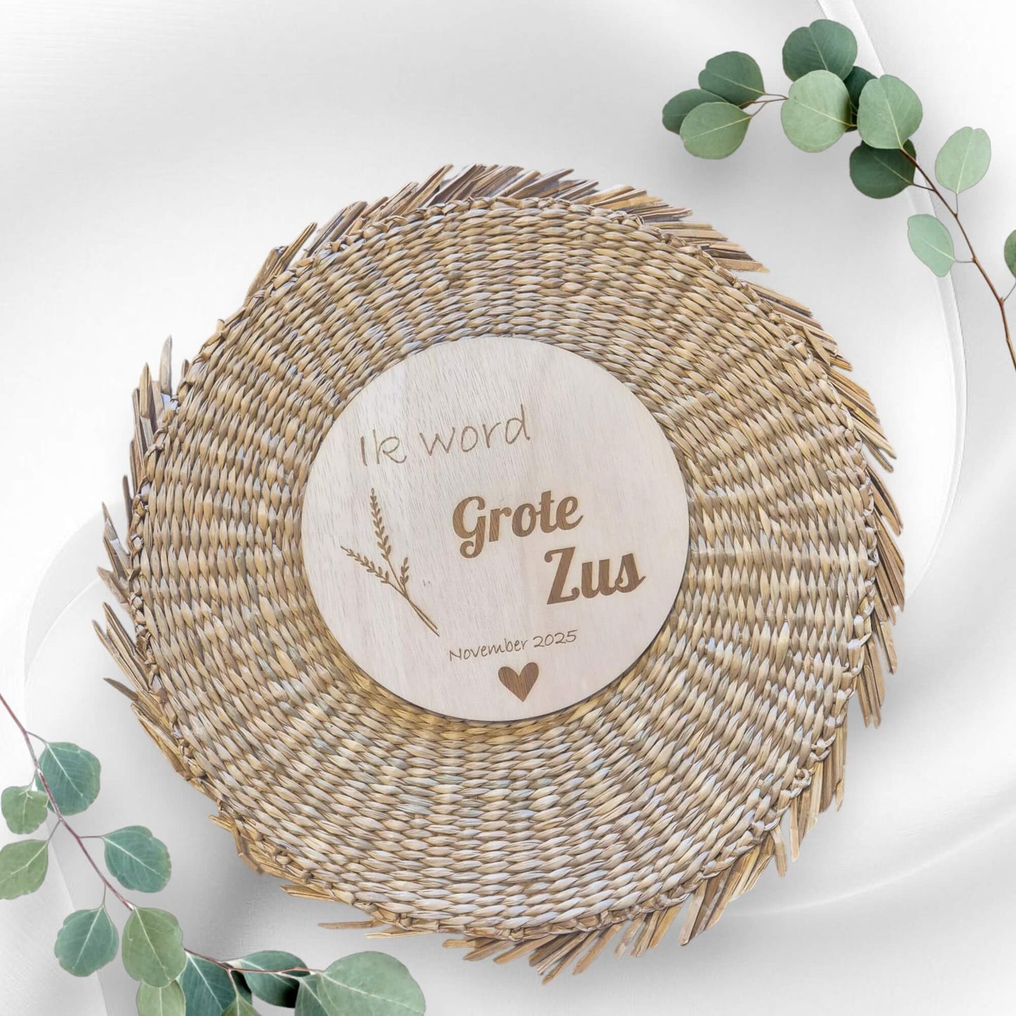 Houten cirkel "Ik word grote zus", perfect voor zwangerschapsaankondiging en fotoshoot.