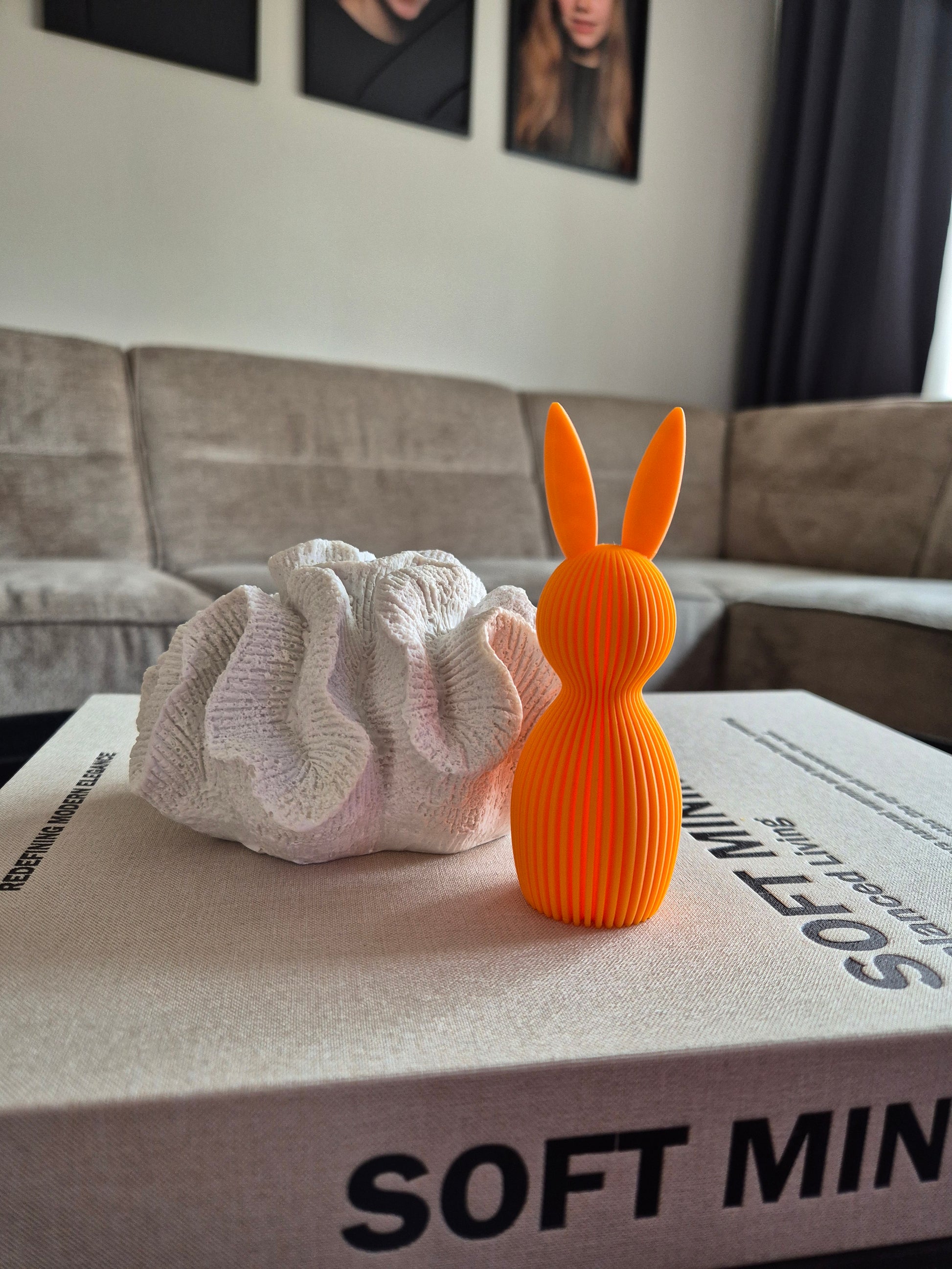 3D geprint decoratie paashaas oranje 11cm