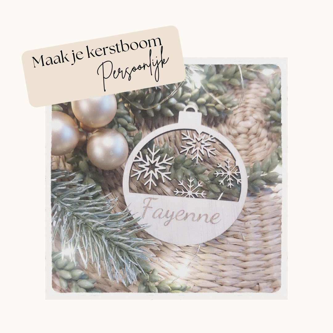 houten kerstbal gepersonaliseerd met naam 